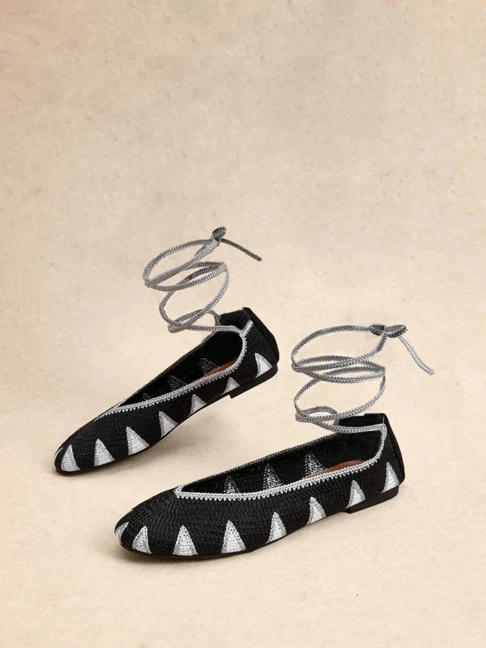 N/A black crochet‑effect